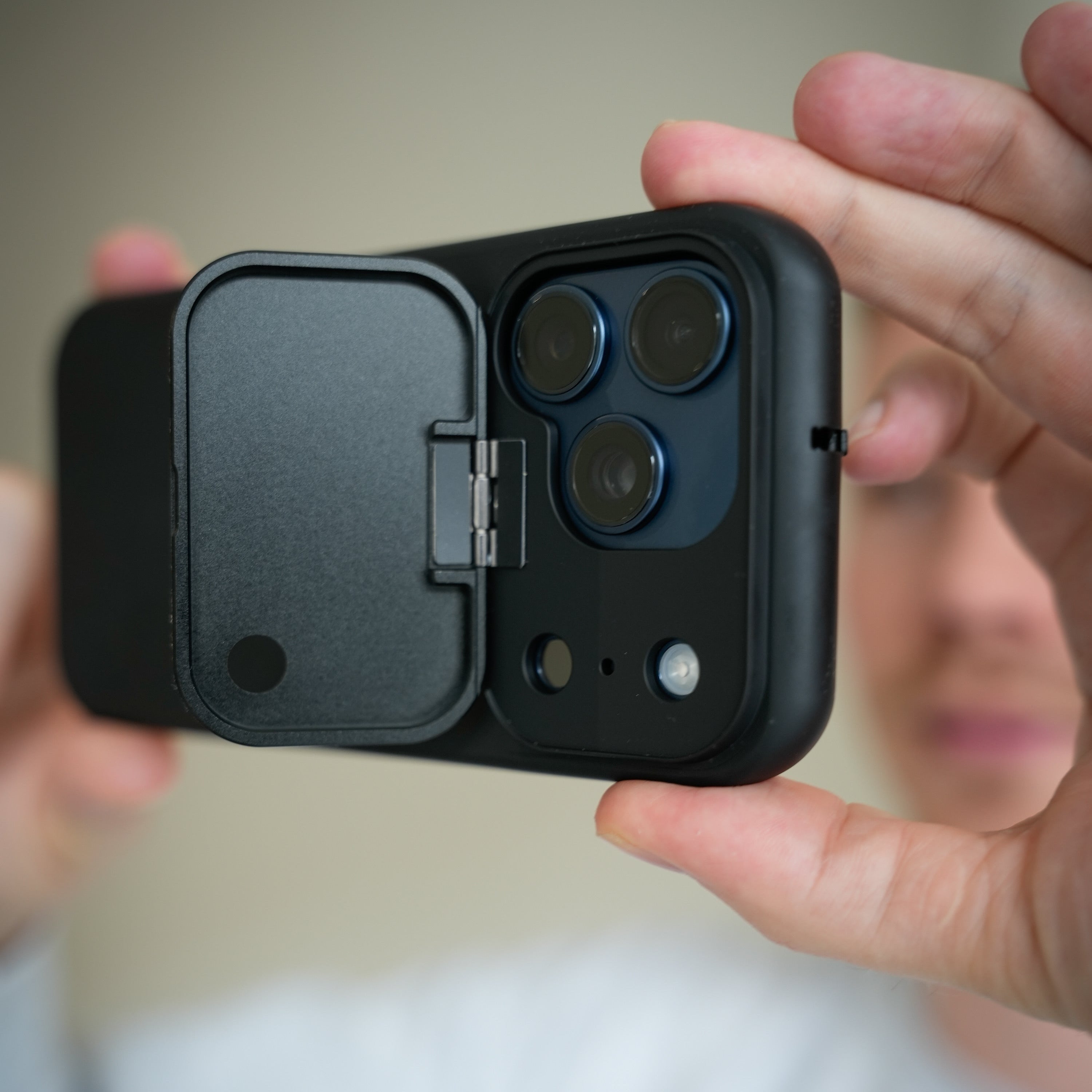 iPhone 17 privacy case with camera cover and lens protector – Spy-Fy