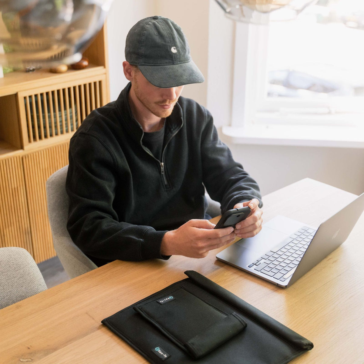 Faraday Bag for Phone, Laptop & Tablet | Signal Blocking Bag